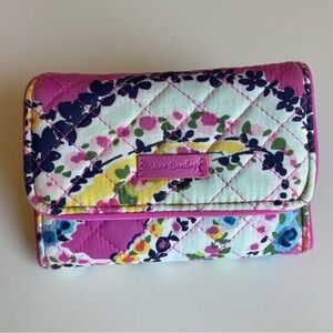 Vera Bradley RFID Riley Compact Wallet in Wildflower Paisley